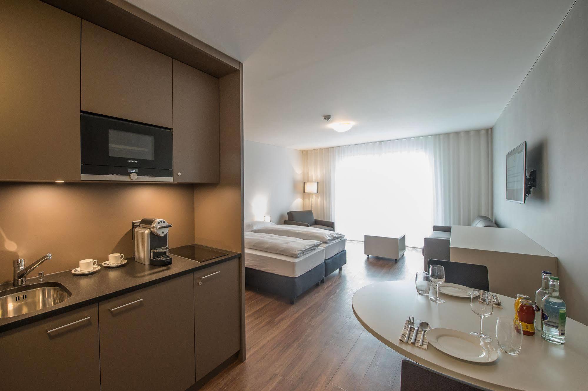 Aparthotel Баден Екстер'єр фото