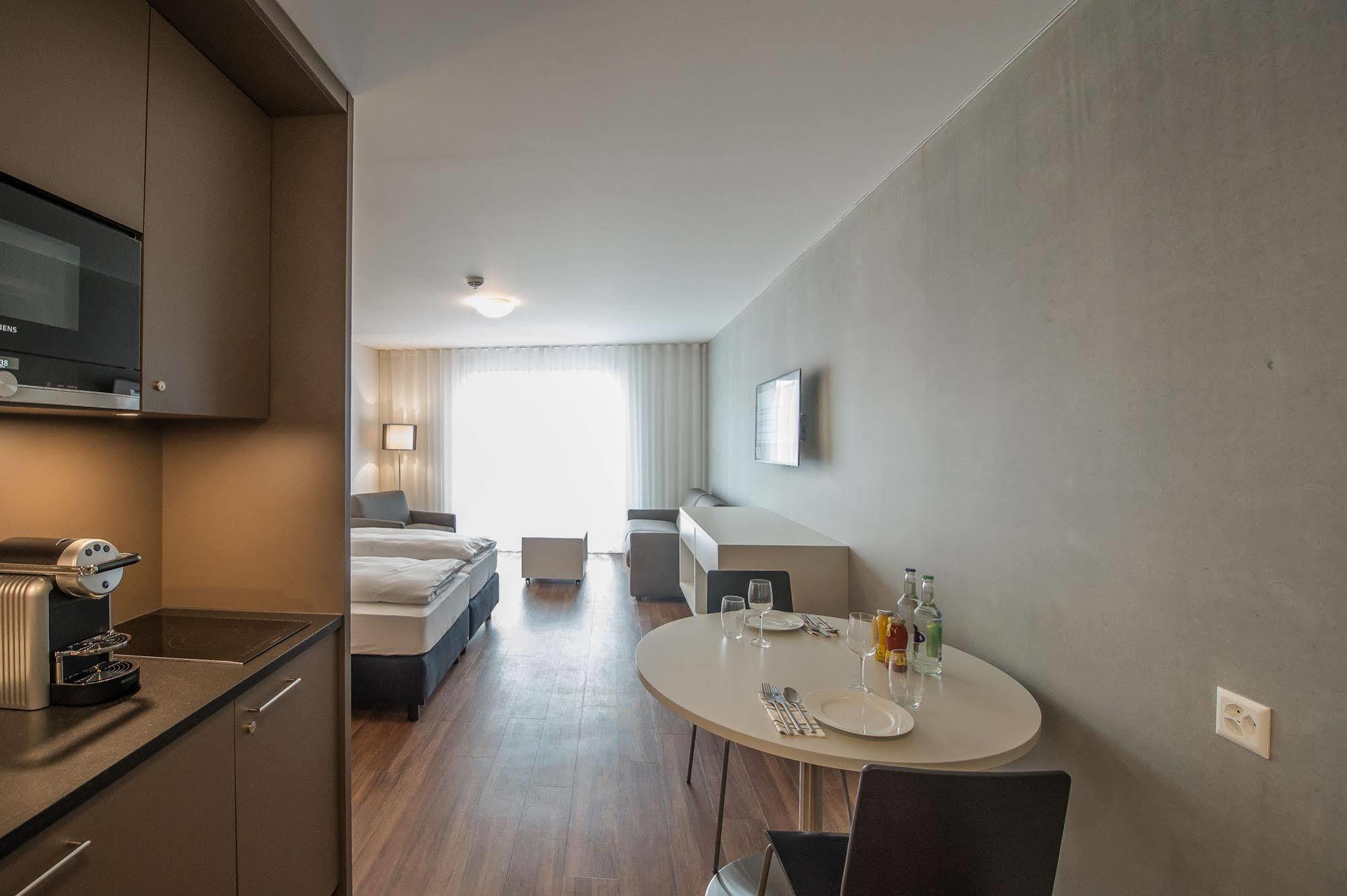 Aparthotel Баден Екстер'єр фото